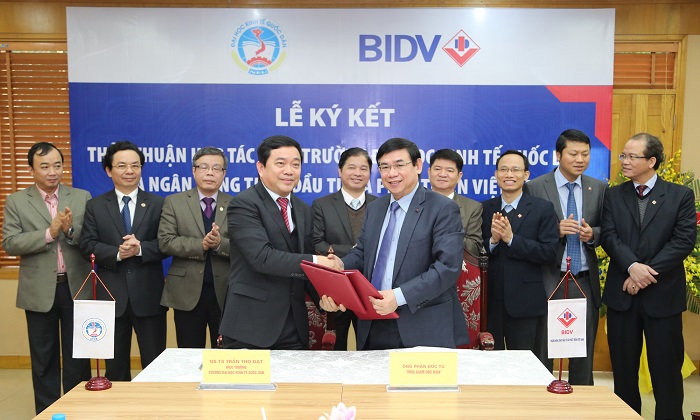 Toàn cảnh lễ ký kết Thỏa thuận hợp tác toàn diện giai đoạn 2015-2019 giữa BIDV và Trường Đại học Kinh tế Quốc dân. Nguồn: bidv.com.vn